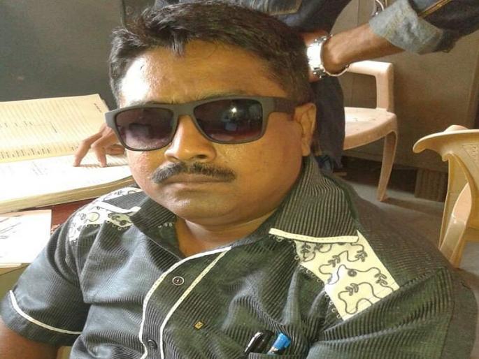 Police constables die in a two-wheeler accident in Osmanabad | उस्मानाबादमध्ये दुचाकी अपघातात पोलीस हवालदाराचा मृत्यू Police constables die in a two-wheeler accident in Osmanabad | उस्मानाबादमध्ये दुचाकी अपघातात पोलीस हवालदाराचा मृत्यू