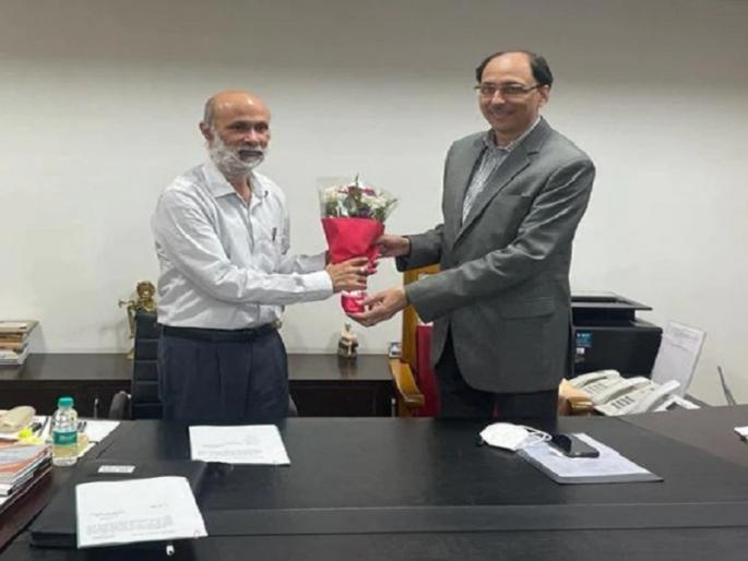 Debashish Chakraborty has additional charge of Chief Secretary of Maharashtra | Debashish Chakrabarty : मोठी बातमी! देबाशिष चक्रवर्तींकडे राज्याच्या मुख्य सचिवपदाचा अतिरिक्त कार्यभार, सीताराम कुंटेंची प्रधान सल्लागारपदी नियुक्ती Debashish Chakraborty has additional charge of Chief Secretary of Maharashtra | Debashish Chakrabarty : मोठी बातमी! देबाशिष चक्रवर्तींकडे राज्याच्या मुख्य सचिवपदाचा अतिरिक्त कार्यभार, सीताराम कुंटेंची प्रधान सल्लागारपदी नियुक्ती