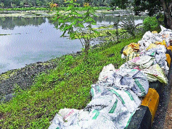 Debraj Filler in Mini Seashore area | मिनी सीशोर परिसरात डेब्रिजचा भराव