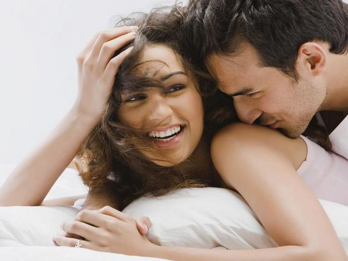 Why December is the best month to have sex? | लैंगिक जीवन : ....म्हणून शारीरिक संबंधासाठी डिसेंबर मानला जातो बेस्ट महिना! Why December is the best month to have sex? | लैंगिक जीवन : ....म्हणून शारीरिक संबंधासाठी डिसेंबर मानला जातो बेस्ट महिना!