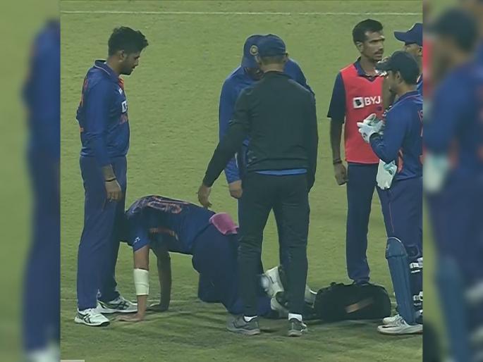 IND vs WI, 3rd T20I Live Updates : Deepak Chahar is off the field now,  Kieron Pollard goes for just 5 in 7 balls,West Indies 4 down now. | IND vs WI, 3rd T20I Live Updates : वेस्ट इंडिजने चार विकेट्स गमावल्या; पण भारताला दुखापतीमुळे मोठा धक्का बसला, प्रमुख खेळाडूने सोडले मैदान