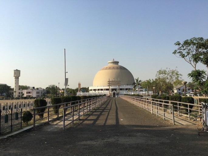 The land North of the Deekshabhoomi is necessary for the memorial | दीक्षाभूमीच्या उत्तरेकडील जागा स्मारकासाठी आवश्यक The land North of the Deekshabhoomi is necessary for the memorial | दीक्षाभूमीच्या उत्तरेकडील जागा स्मारकासाठी आवश्यक