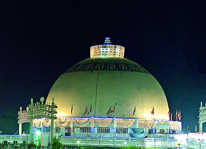 The proposed metro station will show a replica of Dikshabhoomi | प्रस्तावित मेट्रो स्टेशनला दीक्षाभूमीची प्रतिकृती दर्शविणार The proposed metro station will show a replica of Dikshabhoomi | प्रस्तावित मेट्रो स्टेशनला दीक्षाभूमीची प्रतिकृती दर्शविणार