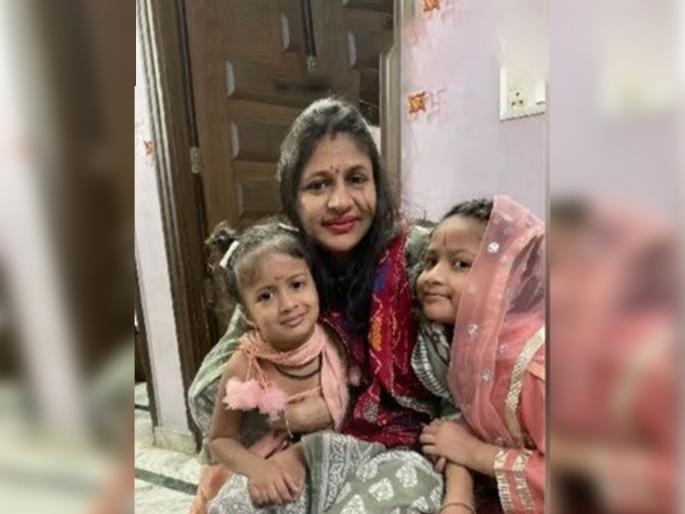 Businessman Wife Committed Suicide Along With Her Two Daughters In Delhi | वेदनादायक! २ मुलींना घेऊन आई घराबाहेर पडली, मात्र आता कधीच परतणार नाही Businessman Wife Committed Suicide Along With Her Two Daughters In Delhi | वेदनादायक! २ मुलींना घेऊन आई घराबाहेर पडली, मात्र आता कधीच परतणार नाही