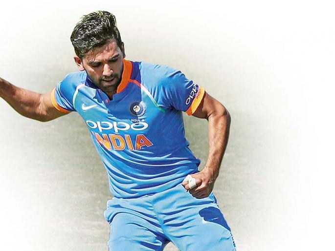 who is deepak chahar? | भेटा एका रात्रीत स्टार झालेल्या दीपक चहरला! who is deepak chahar? | भेटा एका रात्रीत स्टार झालेल्या दीपक चहरला!