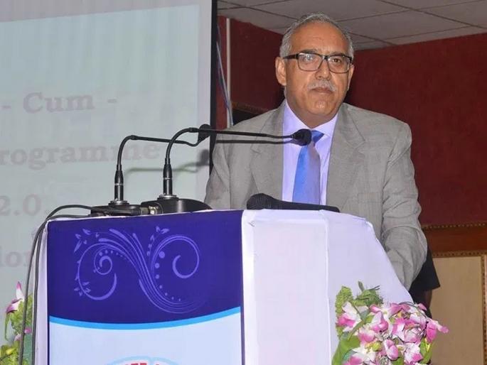 Criticism of government is not sedition says Supreme Court judge deepak gupta | सर्वोच्च न्यायालयाचे न्यायाधीश म्हणतात, सरकारवरील टीका म्हणजे देशद्रोह नव्हे Criticism of government is not sedition says Supreme Court judge deepak gupta | सर्वोच्च न्यायालयाचे न्यायाधीश म्हणतात, सरकारवरील टीका म्हणजे देशद्रोह नव्हे