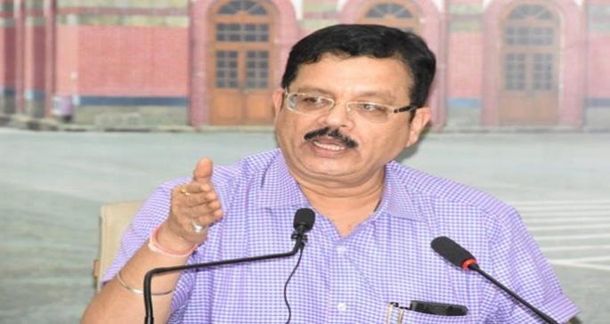 EVM Machine Transport Truck: GPS Deepak Mhasecar | ईव्हीएम मशीन वाहतूक करणाºया सर्व वाहनांना जीपीएस यंत्रणा : डॉ. दीपक म्हैसेकर EVM Machine Transport Truck: GPS Deepak Mhasecar | ईव्हीएम मशीन वाहतूक करणाºया सर्व वाहनांना जीपीएस यंत्रणा : डॉ. दीपक म्हैसेकर