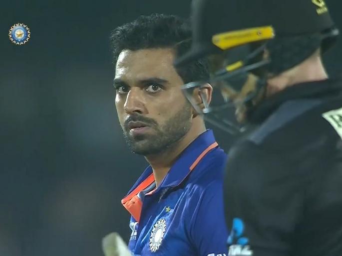 IND vs NZ, 1st T20I Live : Deepak Chahar wins 'ACC Kamaal ka moment' for this staring at Martin Guptill, Watch Video | IND vs NZ, 1st T20I Live : दीपक चहरनं किवी फलंदाज मार्टीन गुप्तीलला दिली 'ठसन' अन् पटकावला पुरस्कार, Video Viral