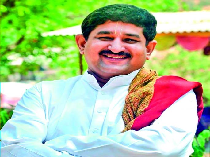 The decadent life should lead to divine happiness | आनंदाचे डोही आनंद तरंग - अधोगतीचे जीवन परमात्म सुखाकडे न्यावे The decadent life should lead to divine happiness | आनंदाचे डोही आनंद तरंग - अधोगतीचे जीवन परमात्म सुखाकडे न्यावे