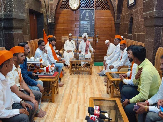 Dehu Sansthan backed by Manoj Jarang, not related to Barskar; Explanation of the Descendants of Sant Tukaram Maharaj | देहू संस्थान मनोज जरांगेंच्या पाठीशी, बारस्करांशी संबंध नाही; तुकाराम महाराजांच्या वंशजांचे स्पष्टीकरण