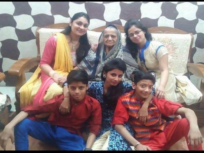 11 bodies found from delhi burari 10 shocking disclosures in 2 registers | नवी दिल्लीतील सामूहिक आत्महत्या : रजिस्टरमधून समोर आल्या या 10 धक्कादायक गोष्टी  11 bodies found from delhi burari 10 shocking disclosures in 2 registers | नवी दिल्लीतील सामूहिक आत्महत्या : रजिस्टरमधून समोर आल्या या 10 धक्कादायक गोष्टी