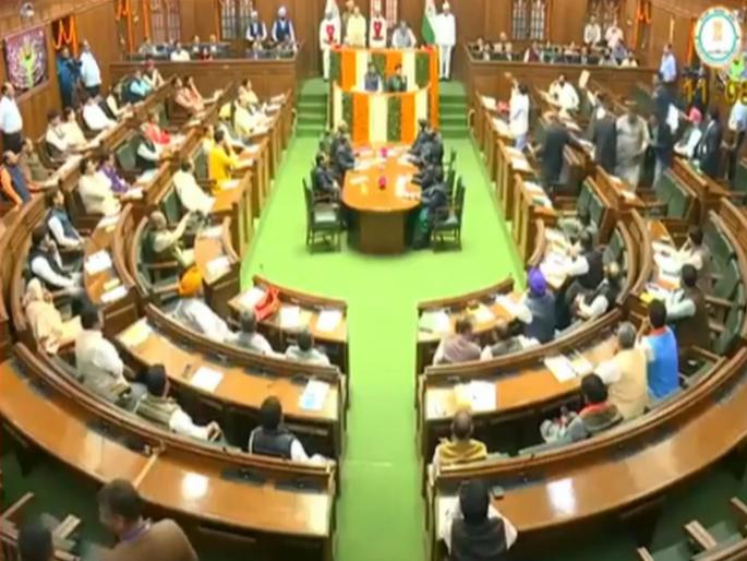 aap mlas create ruckus amid lg address in Delhi assembly speaker vijendra gupta suspends all 22 MLAs, Atishi also outside the House | दिल्ली विधानसभेत AAPच्या आमदारांचा प्रचंड गदारोळ, सर्वच्या सर्व 22 आमदार निलंबित; आतिशी देखील सभागृहाबाहेर  aap mlas create ruckus amid lg address in Delhi assembly speaker vijendra gupta suspends all 22 MLAs, Atishi also outside the House | दिल्ली विधानसभेत AAPच्या आमदारांचा प्रचंड गदारोळ, सर्वच्या सर्व 22 आमदार निलंबित; आतिशी देखील सभागृहाबाहेर