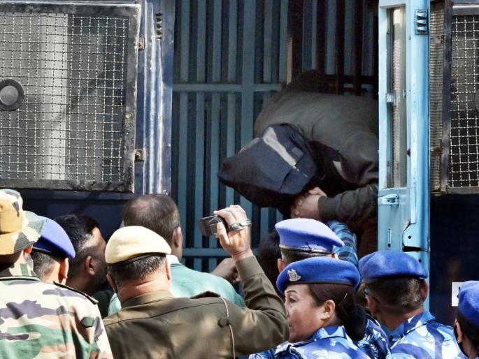 There is no remorse or any worry on his face; Lawyer said after meeting Delhi blast accused.. | त्याच्या चेहऱ्यावर ना पश्चात्ताप ना कसली चिंता; दिल्ली स्फोटातील आरोपीला भेटल्यानंतर वकील म्हणाले.. There is no remorse or any worry on his face; Lawyer said after meeting Delhi blast accused.. | त्याच्या चेहऱ्यावर ना पश्चात्ताप ना कसली चिंता; दिल्ली स्फोटातील आरोपीला भेटल्यानंतर वकील म्हणाले..