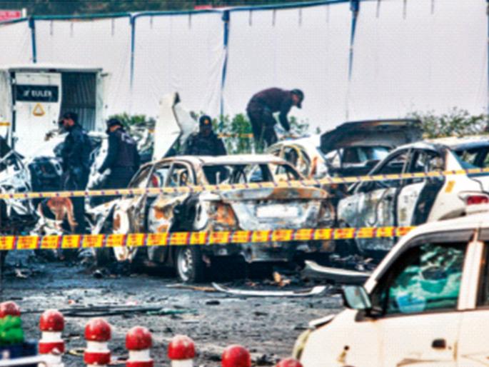 Delhi Blast Update: Doctor driving car linked to terror module, among those killed | कार चालविणाऱ्या डॉक्टरचे दहशतवादी मॉड्युलशी संबंध, ठार झालेल्यांत समावेश Delhi Blast Update: Doctor driving car linked to terror module, among those killed | कार चालविणाऱ्या डॉक्टरचे दहशतवादी मॉड्युलशी संबंध, ठार झालेल्यांत समावेश