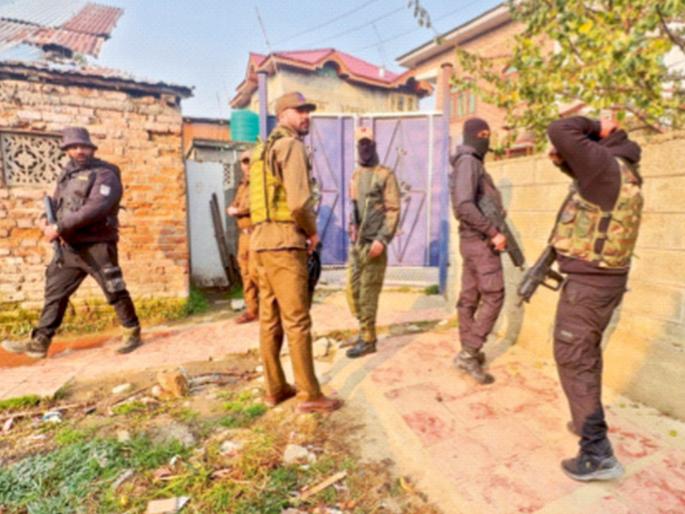 Delhi Blast Update: Nearly 1,500 people detained in Kashmir in three days | काश्मीरमध्ये तीन दिवसांत तब्बल १५०० जण ताब्यात, कुलगाम-सोपोरसह शेकडो ठिकाणी छापे, झडती तीव्र