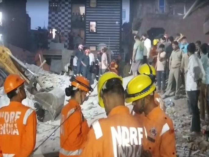 Four-storey building collapses in Delhi, 4 dead, many trapped under rubble | दिल्लीत चार मजली इमारत कोसळली, ४ जणांचा मृत्यू, अनेक जण ढिगाऱ्याखाली अडकले Four-storey building collapses in Delhi, 4 dead, many trapped under rubble | दिल्लीत चार मजली इमारत कोसळली, ४ जणांचा मृत्यू, अनेक जण ढिगाऱ्याखाली अडकले