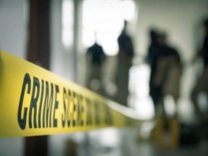 Delhi Crime Young man was killed by attacking him with rolling pin and knife in his house | आरोपीने स्वतःच्या घरात लाटण्याने ठेचून केली तरुणाची हत्या; मृतदेहाची ओळख पटवणे कठीण Delhi Crime Young man was killed by attacking him with rolling pin and knife in his house | आरोपीने स्वतःच्या घरात लाटण्याने ठेचून केली तरुणाची हत्या; मृतदेहाची ओळख पटवणे कठीण