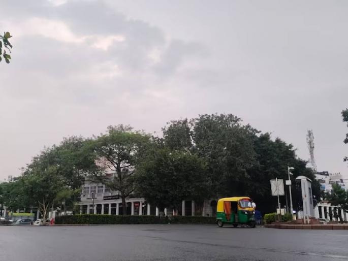 Big relief for Delhiites! Sudden onset of rain, reduced pollution, AQI dropped from 400 to 100 | दिल्लीकरांना मोठा दिलासा! पावसाला सुरुवात, प्रदुषणात घट, AQI ४०० वरून १०० वर घसरले Big relief for Delhiites! Sudden onset of rain, reduced pollution, AQI dropped from 400 to 100 | दिल्लीकरांना मोठा दिलासा! पावसाला सुरुवात, प्रदुषणात घट, AQI ४०० वरून १०० वर घसरले