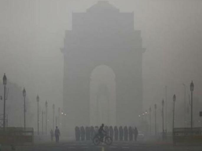 Why Delhi suffers from hazardous smog? | दिल्लीला धुरक्याचा विळखा का पडतो? फटाके आणि गाड्यांपेक्षा धोकादायक काय आहे? Why Delhi suffers from hazardous smog? | दिल्लीला धुरक्याचा विळखा का पडतो? फटाके आणि गाड्यांपेक्षा धोकादायक काय आहे?