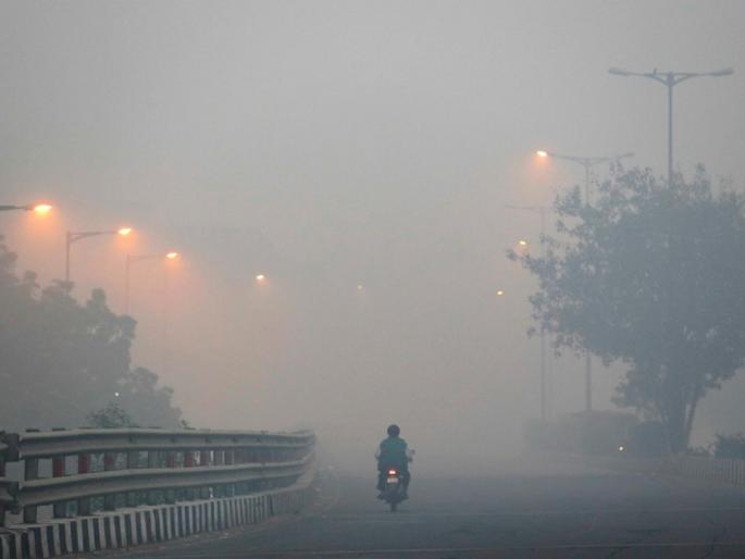 Delete the old Diesel vehicles in Delhi for ten years | दिल्लीतील दहा वर्षे जुनी डिझेल वाहने हटवा    Delete the old Diesel vehicles in Delhi for ten years | दिल्लीतील दहा वर्षे जुनी डिझेल वाहने हटवा