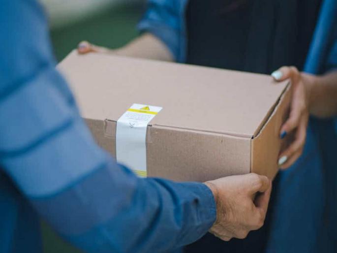 Hospitals now instruct food delivery boys to go to gates to accept orders even in no-entry hostels | हॉस्पिटलमध्ये आता फूड डिलिव्हरी बॉयला नो एंट्री, हॉस्टेलमध्येही ऑर्डर स्वीकारण्यासाठी गेटवर जाण्याच्या सूचना Hospitals now instruct food delivery boys to go to gates to accept orders even in no-entry hostels | हॉस्पिटलमध्ये आता फूड डिलिव्हरी बॉयला नो एंट्री, हॉस्टेलमध्येही ऑर्डर स्वीकारण्यासाठी गेटवर जाण्याच्या सूचना