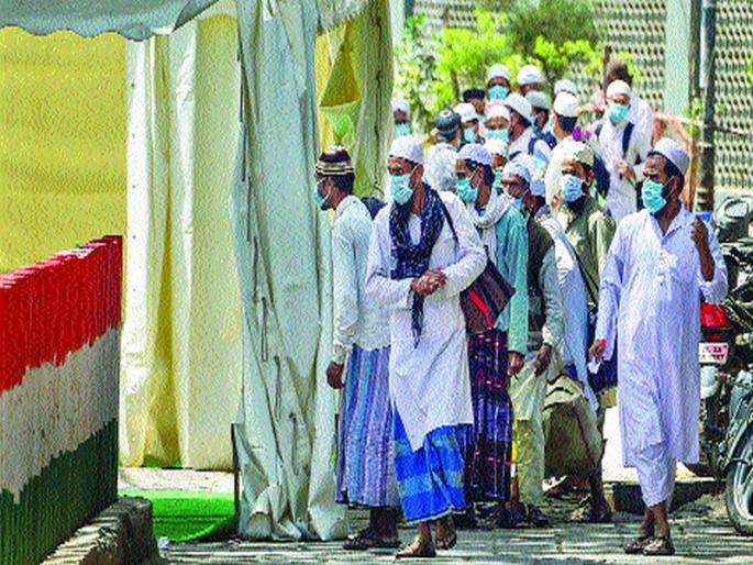 Large spread of corona from Delhi meetings; There were 109 devotees from Maharashtra | दिल्लीतील संमेलनातून देशभर कोरोनाचा मोठ्या प्रमाणात फैलाव; महाराष्ट्रातून १०९ भाविक झाले होते सहभागी Large spread of corona from Delhi meetings; There were 109 devotees from Maharashtra | दिल्लीतील संमेलनातून देशभर कोरोनाचा मोठ्या प्रमाणात फैलाव; महाराष्ट्रातून १०९ भाविक झाले होते सहभागी