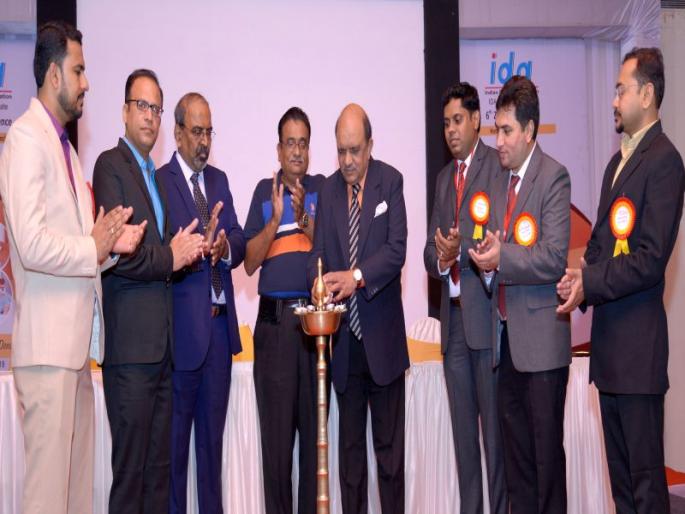 Dental medicine requires a combination of modernity: Dr. Suresh Meshram | दंतवैद्यकशास्त्राला हवी आधुनिकतेची जोड : डॉ. सुरेश मेश्राम Dental medicine requires a combination of modernity: Dr. Suresh Meshram | दंतवैद्यकशास्त्राला हवी आधुनिकतेची जोड : डॉ. सुरेश मेश्राम