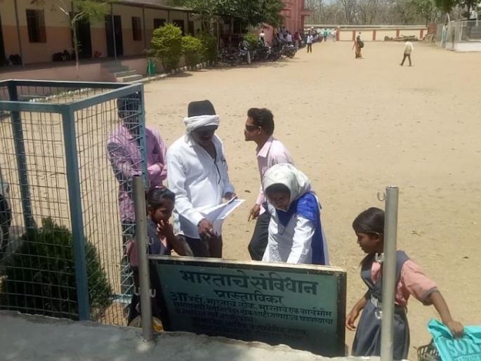 Confusion in 'Navodaya' entrance examination: 56 students are deprived from the examination | ‘नवोदय’ प्रवेशपूर्व परीक्षेत सावळागोंधळ : ५६ विद्यार्थी परीक्षेपासून वंचित Confusion in 'Navodaya' entrance examination: 56 students are deprived from the examination | ‘नवोदय’ प्रवेशपूर्व परीक्षेत सावळागोंधळ : ५६ विद्यार्थी परीक्षेपासून वंचित