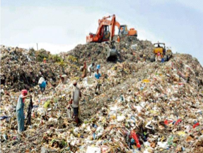 Debate over rehabilitation on Deonar dumping; Headache for candidates in Mankhurd Constituency  | देवनार डम्पिंगवरील पुनर्वसनाचा मुद्दा वादात; मानखुर्द मतदारसंघात उमेदवारांना डोकेदुखी  Debate over rehabilitation on Deonar dumping; Headache for candidates in Mankhurd Constituency  | देवनार डम्पिंगवरील पुनर्वसनाचा मुद्दा वादात; मानखुर्द मतदारसंघात उमेदवारांना डोकेदुखी