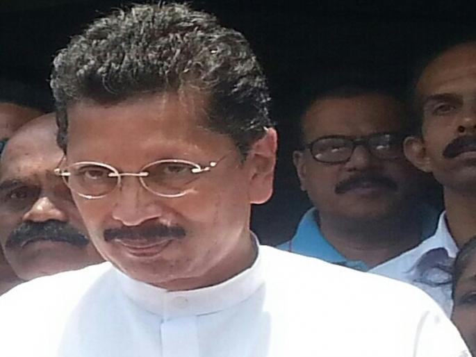 Anonymous shooting during Yadav family visit; Deepak Kesarkar charged | यादव कुटुंबीयांच्या भेटीवेळी अज्ञाताने केले शूटिंग; दीपक केसरकर यांचा आरोप