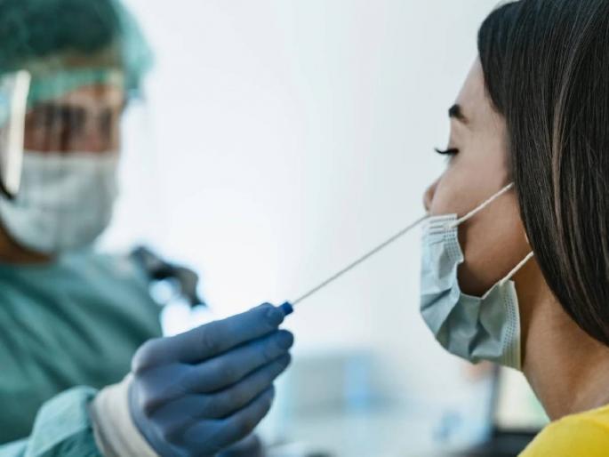 Deputy Chief Minister of uttar pradesh Brijesh Pathak said that due to the increasing number of Corona patients, people returning from abroad will now be tested for Covid   | COVID-19: कोरोनाबाबत सरकारचा मोठा निर्णय; आता विदेशातून परतल्यावर होणार कोविड चाचणी