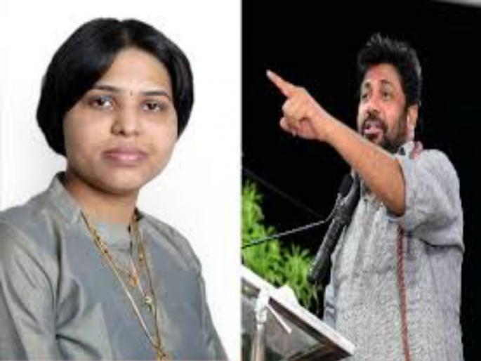 Bhumata Brigade's Tupati Desai registred complaint against MLA Bachhu Kadu | भूमाता ब्रिगेडच्या तृप्ती देसाईंकडून आमदार बच्चू कडू यांच्याविरोधात धनकवडीत तक्रार दाखल  Bhumata Brigade's Tupati Desai registred complaint against MLA Bachhu Kadu | भूमाता ब्रिगेडच्या तृप्ती देसाईंकडून आमदार बच्चू कडू यांच्याविरोधात धनकवडीत तक्रार दाखल