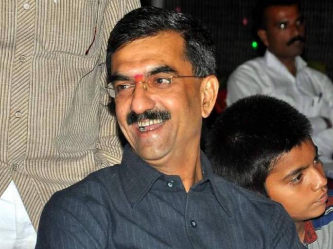 Shambhuraj Desai has announced assistance of Rs 34 crore to Balasaheb Desai Factory and Shetkari Sugar Factory   | कारखान्यांना मदतीचे आधी ठरले लाभार्थी; मग धोरण, सत्तारूढ दोन आमदारांना लाभ; पाटण व किल्लारी कारखान्यास ३४ कोटी मिळणार Shambhuraj Desai has announced assistance of Rs 34 crore to Balasaheb Desai Factory and Shetkari Sugar Factory   | कारखान्यांना मदतीचे आधी ठरले लाभार्थी; मग धोरण, सत्तारूढ दोन आमदारांना लाभ; पाटण व किल्लारी कारखान्यास ३४ कोटी मिळणार