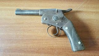 Pistol, two-wheelers seized from a robber Murtijapur | पेट्रोल पंप मालकाला लुटणाऱ्या आरोपीकडून देशी कट्टा, दुचाकी जप्त Pistol, two-wheelers seized from a robber Murtijapur | पेट्रोल पंप मालकाला लुटणाऱ्या आरोपीकडून देशी कट्टा, दुचाकी जप्त