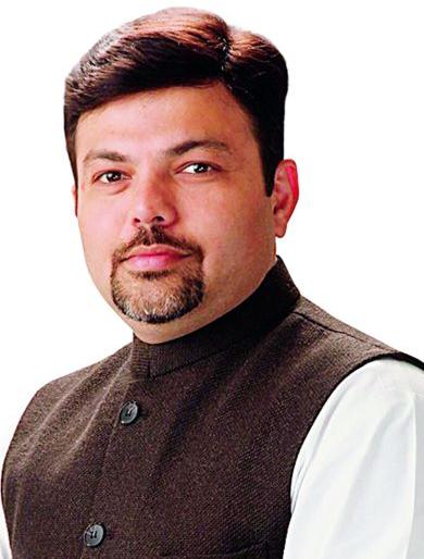 Gadkari agree with Rahul Gandhi's thinking: Ashish Deshmukh's claim | गडकरींना राहुल गांधींचे विचार पटतात : आशिष देशमुख यांचा दावा Gadkari agree with Rahul Gandhi's thinking: Ashish Deshmukh's claim | गडकरींना राहुल गांधींचे विचार पटतात : आशिष देशमुख यांचा दावा