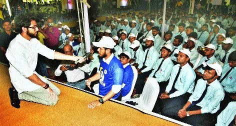 The public will give the responsibility then i will accept : aditya thackrey | जनतेने जबाबदारी दिल्यास स्वीकारणार The public will give the responsibility then i will accept : aditya thackrey | जनतेने जबाबदारी दिल्यास स्वीकारणार