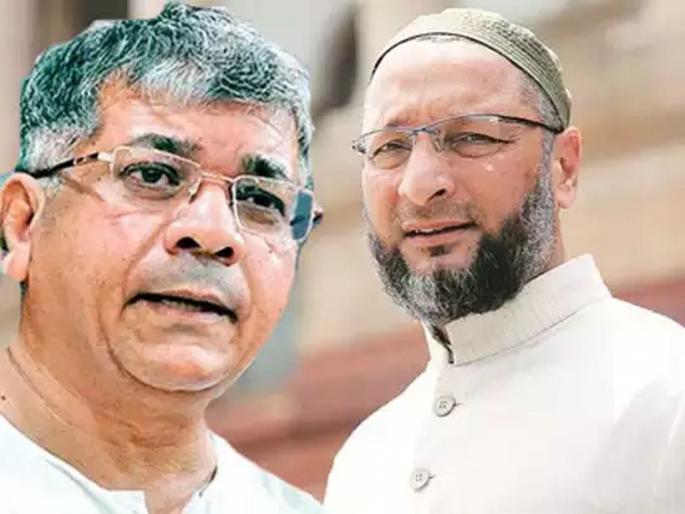 maharashtra election 2019: Congress, NCP lost 23 seats because of Vanchit Bahujan Aghadi, MIM; BJP Shivsena will not in power | महाराष्ट्र निवडणूक 2019: वंचित, एमआयएमने पाडल्या आघाडीच्या एवढ्या जागा; युतीला बहुमतच मिळाले नसते maharashtra election 2019: Congress, NCP lost 23 seats because of Vanchit Bahujan Aghadi, MIM; BJP Shivsena will not in power | महाराष्ट्र निवडणूक 2019: वंचित, एमआयएमने पाडल्या आघाडीच्या एवढ्या जागा; युतीला बहुमतच मिळाले नसते