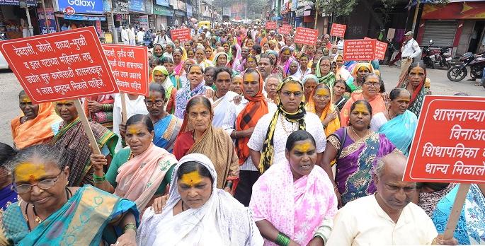 Kolhapur: If the demands are not made before the Winter Session of the question of Devadasi: Sripratrao Shinde | कोल्हापूर : देवदासींचे प्रश्न हिवाळी अधिवेशनापूर्वी मागी न लागल्यास घेराओ : श्रीपतराव शिंदे Kolhapur: If the demands are not made before the Winter Session of the question of Devadasi: Sripratrao Shinde | कोल्हापूर : देवदासींचे प्रश्न हिवाळी अधिवेशनापूर्वी मागी न लागल्यास घेराओ : श्रीपतराव शिंदे