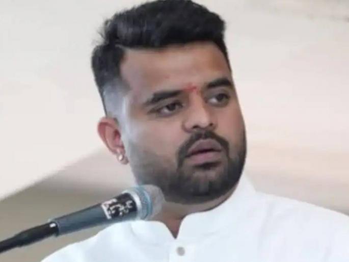 Deve Gowda's grandson in Sex Scandal Escape abroad? SIT probe | देवेगौडांचा नातू ‘सेक्स स्कँडल’मध्ये; विदेशात पलायन? एसआयटी चौकशी Deve Gowda's grandson in Sex Scandal Escape abroad? SIT probe | देवेगौडांचा नातू ‘सेक्स स्कँडल’मध्ये; विदेशात पलायन? एसआयटी चौकशी