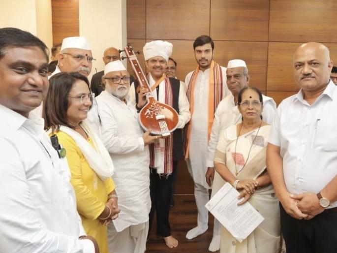 Fadnavis will perform official worship on Kartik Ekadashi; The invitation was given by the temple committee | कार्तिक एकादशीची शासकीय पूजा फडणवीस करणार; मंदिर समितीने दिले निमंत्रण