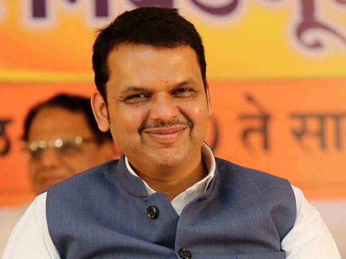 bjp leader devendra fadnavis starts damage control after eknath khadse resigns | ...अन् फडणवीसांनी ताफ्याची दिशाच बदलली; गाडी अचानक 'त्या' दिशेनं वळवली