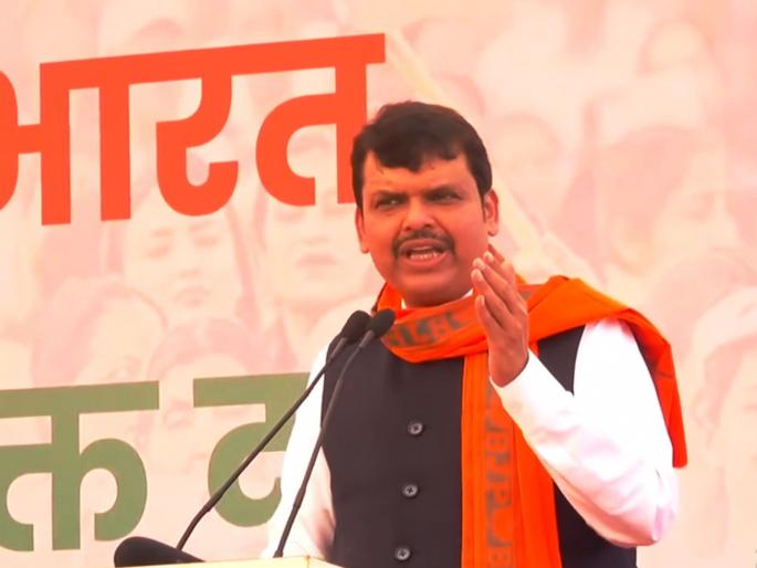 bjp devendra fadnavis slams shiv sena in dadra and nagar haveli lok sabha bypoll campaign | Dadra And Nagar Haveli Bypoll: “शिवसेनेचा इतिहास पाहा; नाव महाराजांचे घेतील, पण काम मुघलांचे करतील”: फडणवीसांचा घणाघात bjp devendra fadnavis slams shiv sena in dadra and nagar haveli lok sabha bypoll campaign | Dadra And Nagar Haveli Bypoll: “शिवसेनेचा इतिहास पाहा; नाव महाराजांचे घेतील, पण काम मुघलांचे करतील”: फडणवीसांचा घणाघात