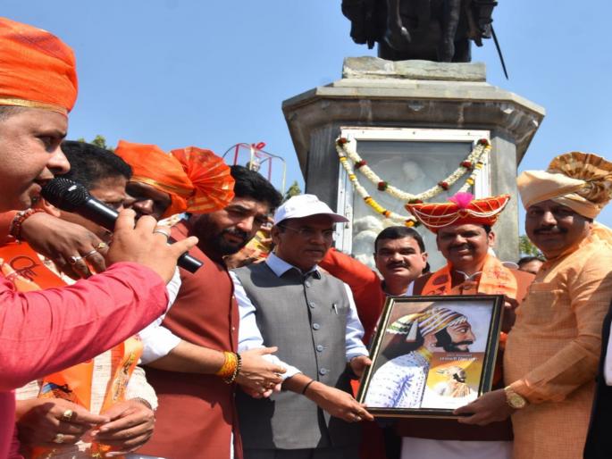 After becoming the Chief Minister, he will lead the state on the path of progress with Shiv thoughts - Founder President Vikas Pasalkar on behalf of the All India Shiv Mahotsav Committee | शिवविचारांनी राज्याला फडणवीस पुढे नेतील   After becoming the Chief Minister, he will lead the state on the path of progress with Shiv thoughts - Founder President Vikas Pasalkar on behalf of the All India Shiv Mahotsav Committee | शिवविचारांनी राज्याला फडणवीस पुढे नेतील