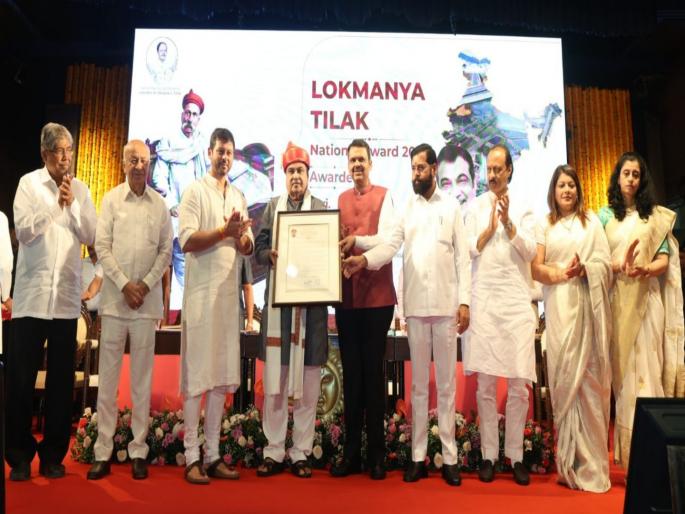 Nitin Gadkari is a leader who embodies bold decisions - Chief Minister Devendra Fadnavis | नितीन गडकरी म्हणजे धडाडीच्या निर्णयांना मूर्त स्वरूप देणारे नेते; फडणवीसांचं विधान चर्चेत