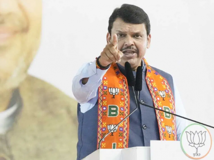 Congress promises only for elections; Devendra Fadnavis' counterattack on soybean price | काँग्रेसची आश्वासने  निवडणुकीपुरतीच; देवेंद्र फडणवीस यांचा सोयाबीन भावावरून पलटवार Congress promises only for elections; Devendra Fadnavis' counterattack on soybean price | काँग्रेसची आश्वासने  निवडणुकीपुरतीच; देवेंद्र फडणवीस यांचा सोयाबीन भावावरून पलटवार
