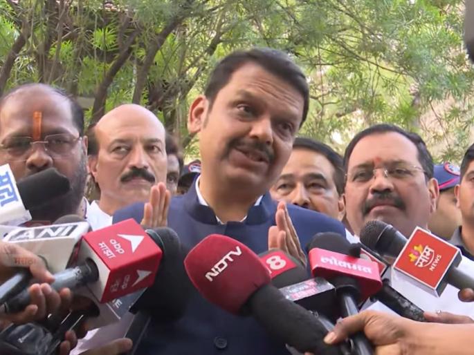 You oppose Indian languages like Hindi and sing the praises of English Devendra Fadnavis spoke clearly! | "हिंदीसारख्या भारतीय भाषेला विरोध करता अन् इंग्रजीचे मात्र गोडवे गाता"; देवेंद्र फडणवीस स्पष्टच बोलले! You oppose Indian languages like Hindi and sing the praises of English Devendra Fadnavis spoke clearly! | "हिंदीसारख्या भारतीय भाषेला विरोध करता अन् इंग्रजीचे मात्र गोडवे गाता"; देवेंद्र फडणवीस स्पष्टच बोलले!
