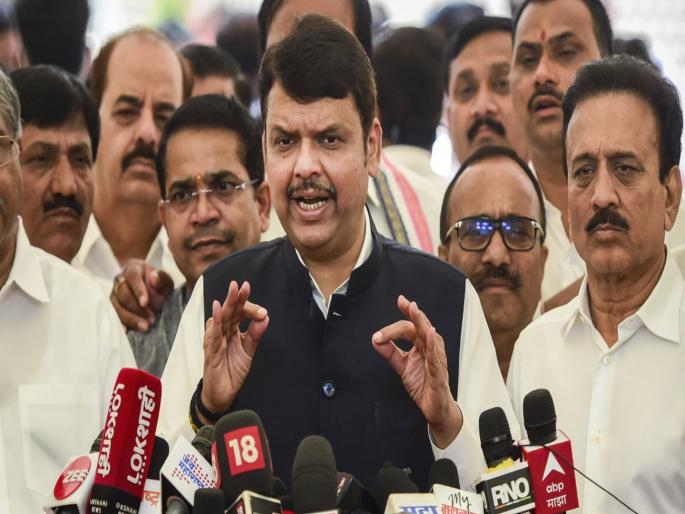 Phaltan case to be investigated by SIT CM Devendra Fadnavis orders state Director General of Police | फलटण प्रकरणाचा होणार एसआयटीमार्फत तपास; मुख्यमंत्री फडणवीस यांचे पोलिस महासंचालकांना आदेश Phaltan case to be investigated by SIT CM Devendra Fadnavis orders state Director General of Police | फलटण प्रकरणाचा होणार एसआयटीमार्फत तपास; मुख्यमंत्री फडणवीस यांचे पोलिस महासंचालकांना आदेश