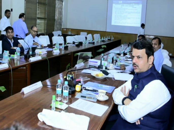 devendra fadnavis direct mahavitaran should install smart meters in urban areas as required | महावितरणने आवश्यकतेनुसार शहरी भागात स्मार्ट मीटर बसवावेत; देवेंद्र फडणवीसांच्या सूचना devendra fadnavis direct mahavitaran should install smart meters in urban areas as required | महावितरणने आवश्यकतेनुसार शहरी भागात स्मार्ट मीटर बसवावेत; देवेंद्र फडणवीसांच्या सूचना