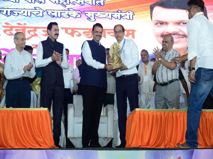 Parle Festival preserves culture in modernity, praised by Chief Minister Devendra Fadnavis | पार्ले महोत्सवाने आधुनिकतेत संस्कृती जपली, मुख्यमंत्री देवेंद्र फडणवीस यांनी केलं कौतुक Parle Festival preserves culture in modernity, praised by Chief Minister Devendra Fadnavis | पार्ले महोत्सवाने आधुनिकतेत संस्कृती जपली, मुख्यमंत्री देवेंद्र फडणवीस यांनी केलं कौतुक