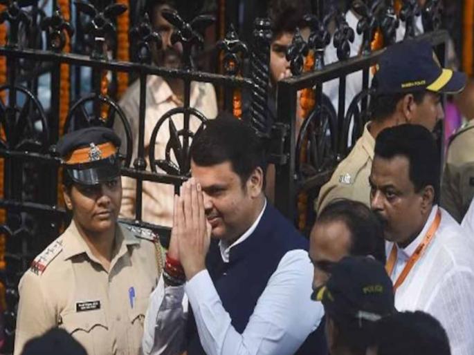 Maharashtra Cyber Department registered a case on against 12 different social media account holders who went viral on fake video of CM Devendra Fadnavis | मुख्यमंत्र्यांचा बनावट व्हिडिओ; १२ सोशल अकाऊंटवर गुन्हा Maharashtra Cyber Department registered a case on against 12 different social media account holders who went viral on fake video of CM Devendra Fadnavis | मुख्यमंत्र्यांचा बनावट व्हिडिओ; १२ सोशल अकाऊंटवर गुन्हा
